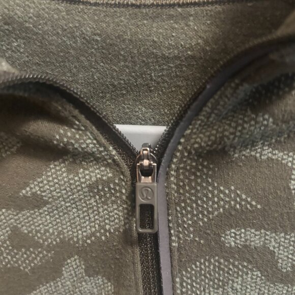 Lululemon Men's Quarter-Zip - Picture 3 of 4